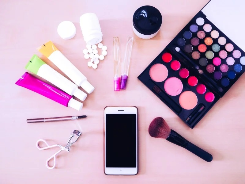 The Evolution of Cosmetics and Its Impact on Fashion
