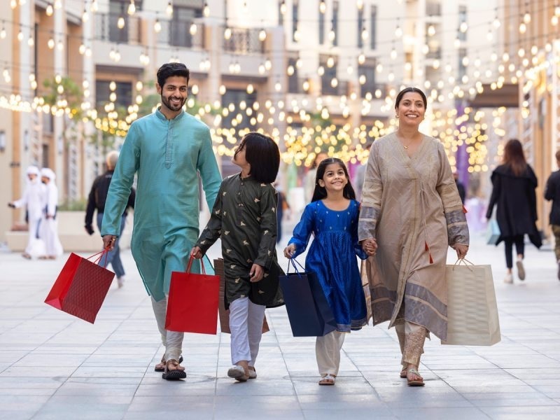 The Influence of Influencers and Bloggers on Online Shopping Trends